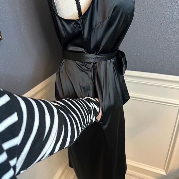 Universal Standard Spencer Slip Tie Dress - Picture 9 of 13